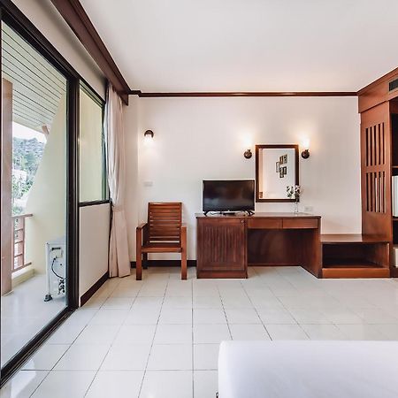 Bauman-Ville Hotel Patong Екстер'єр фото