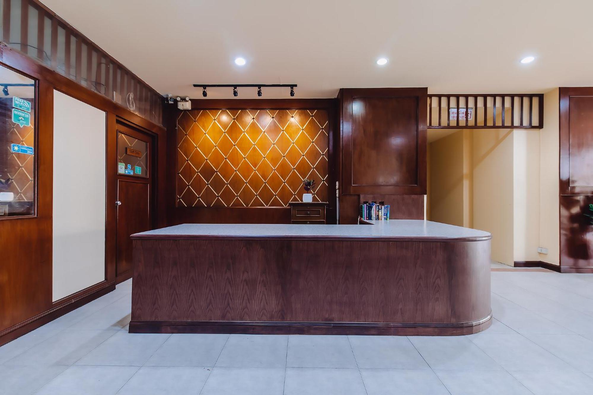 Bauman-Ville Hotel Patong Екстер'єр фото
