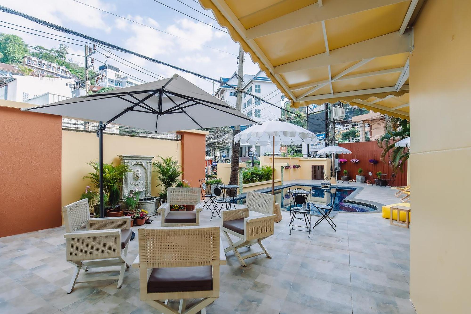 Bauman-Ville Hotel Patong Екстер'єр фото